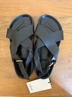 NWT Liberté Capri Sandal - Black
